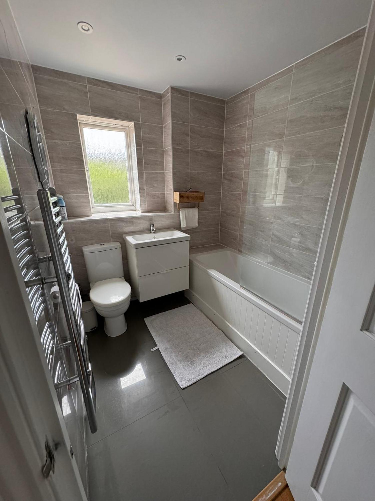 2-Bedroom Flat Walking Distance To Excel London - Perfect Location! Luaran gambar