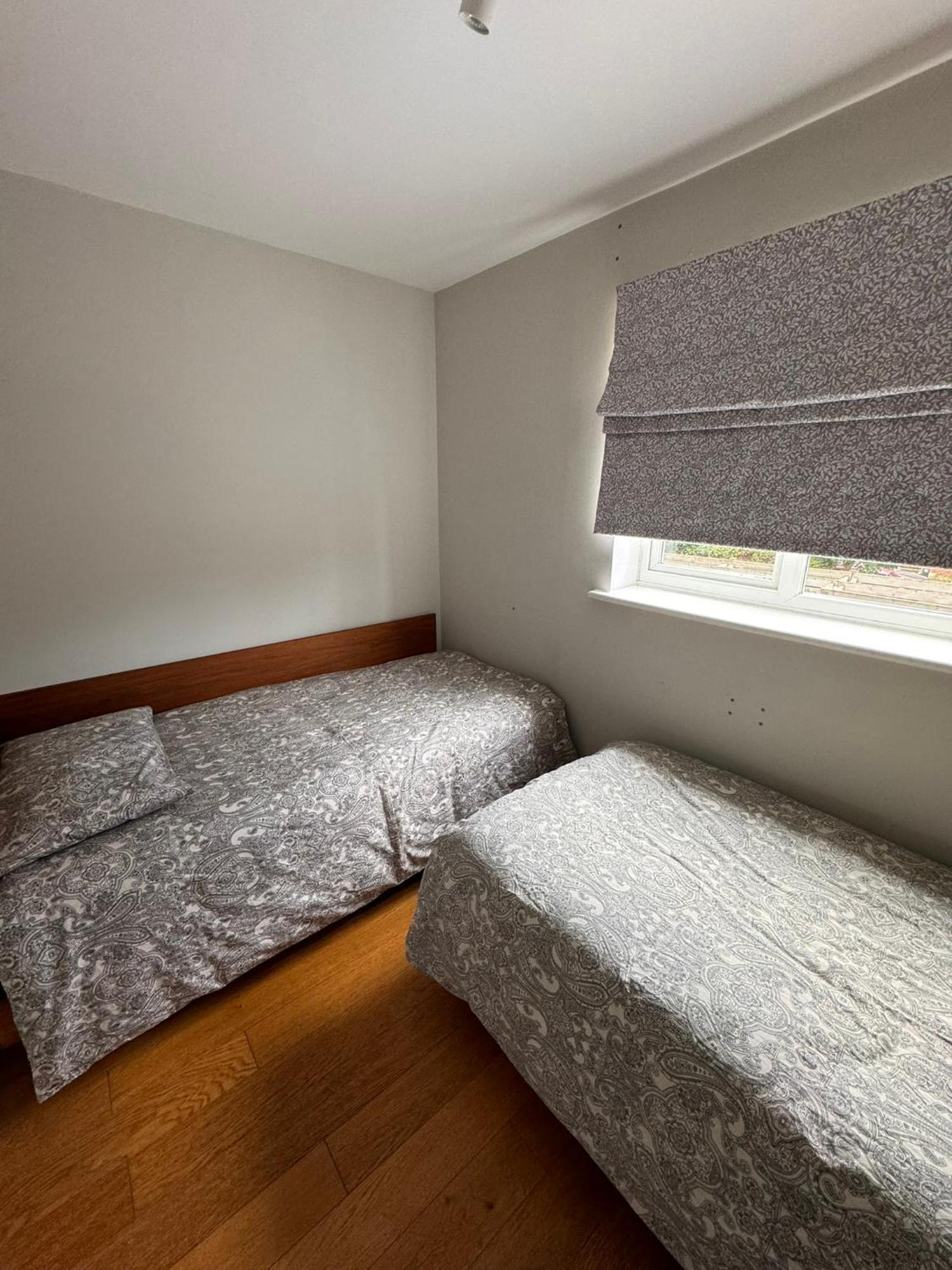 2-Bedroom Flat Walking Distance To Excel London - Perfect Location! Luaran gambar